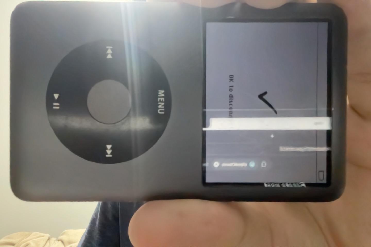 助けて！！！ iPod classic 160GB が「OK to disconnect」の画面から
