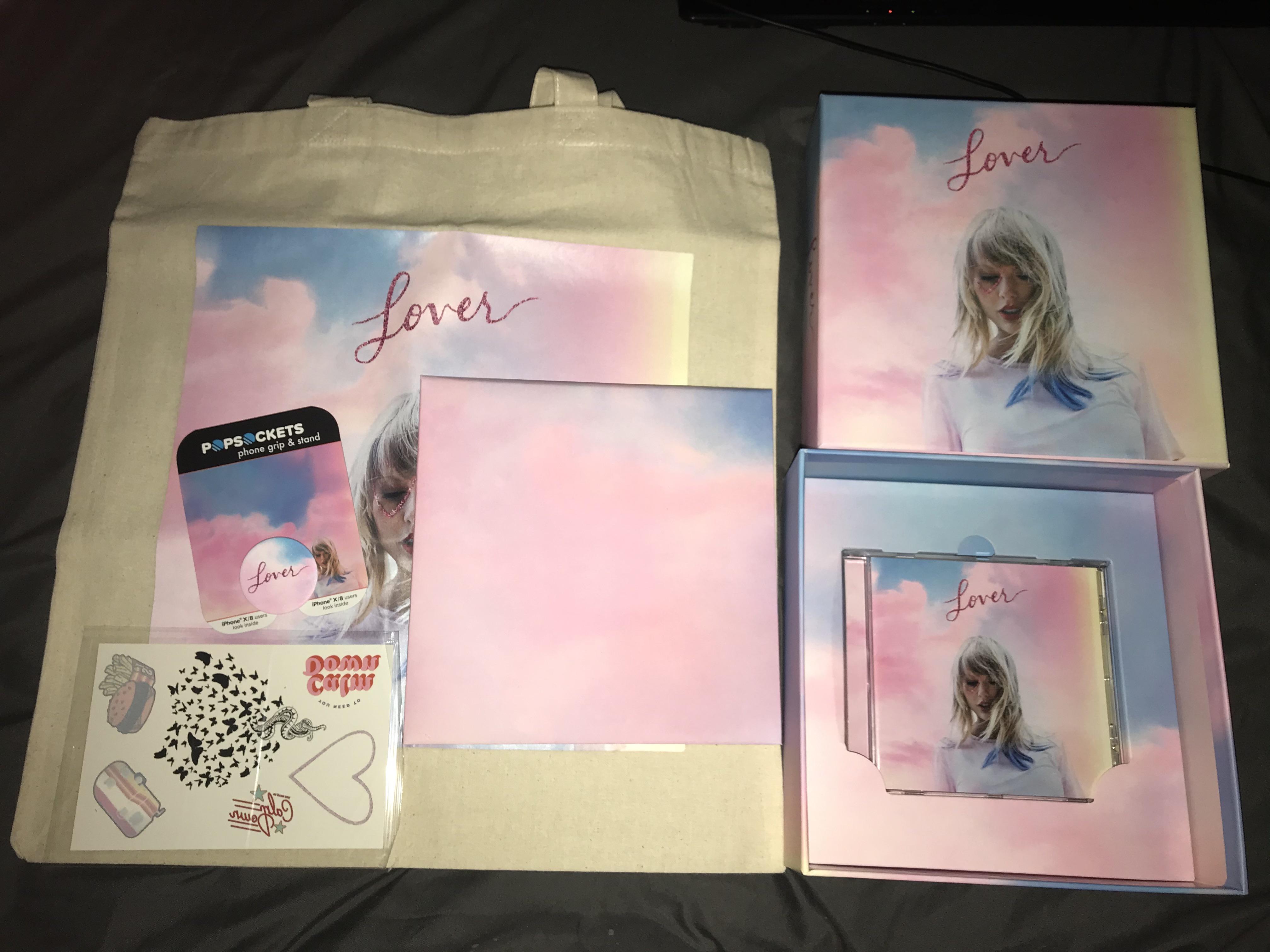 I bought the Lover Deluxe Edition box set. It's gorgeous! : r