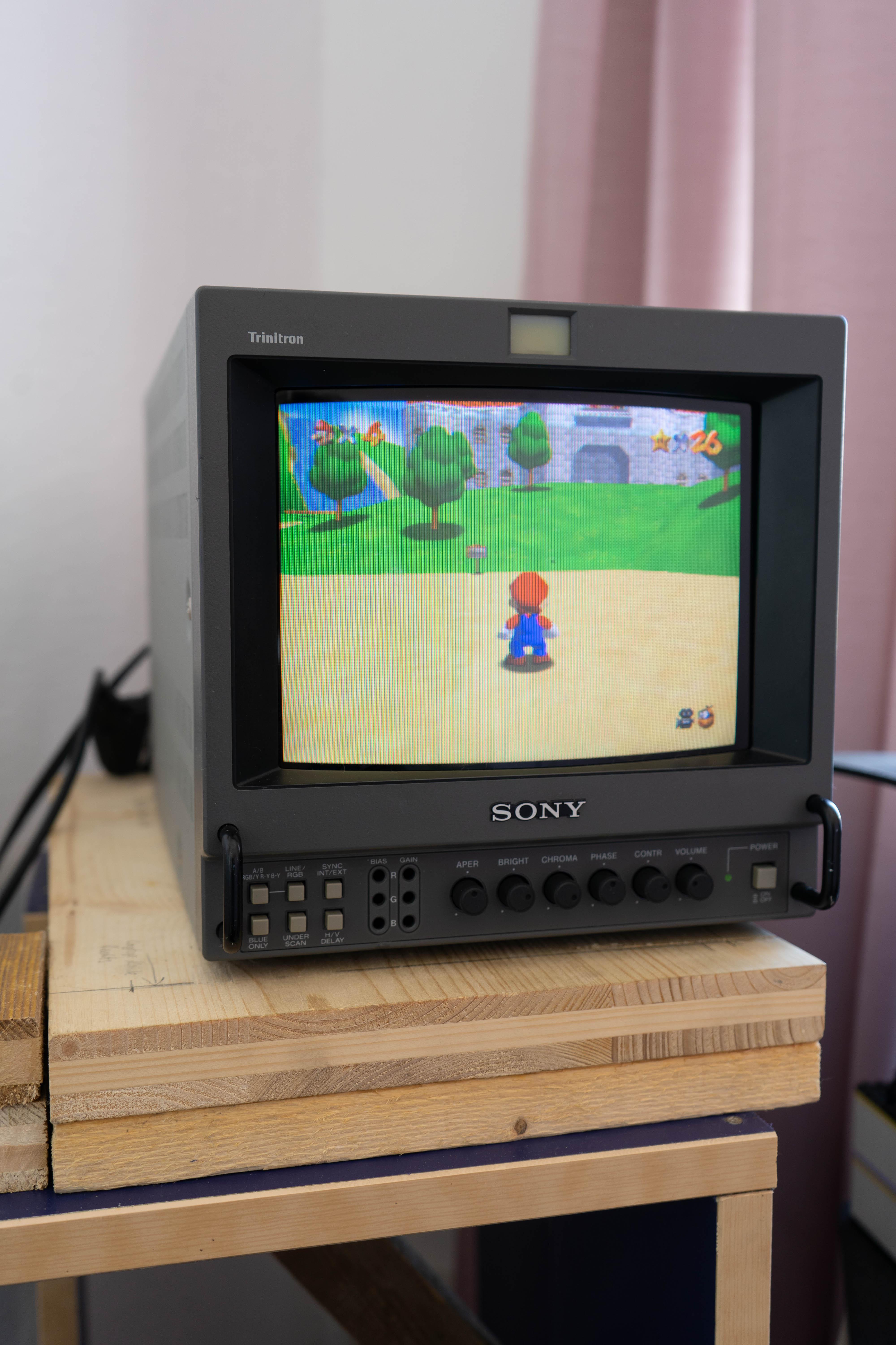 先週、ついに自分の Sony PVM を手に入れたんだ。(9041QM) : r/crtgaming