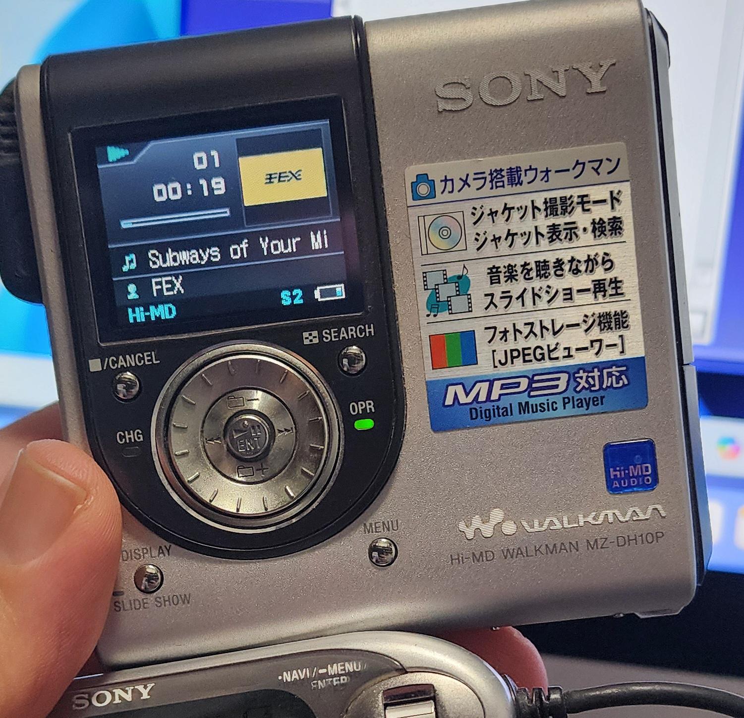 Enjoying the most mysterious song on the internet - Sony MZ-DH10P