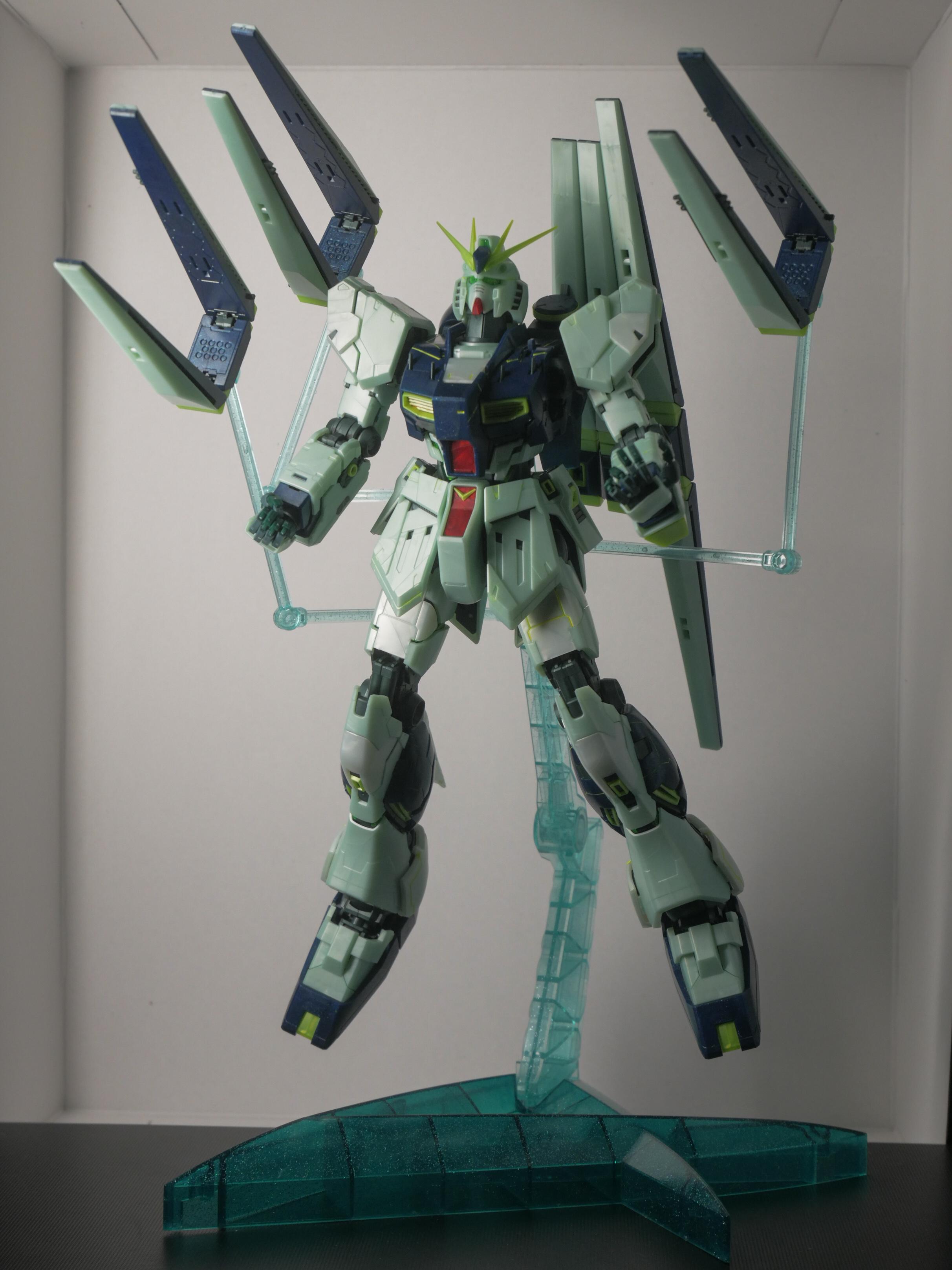 Rx93 νガンダム Ver.Ka (サイコフレーム発動) : r/Gunpla