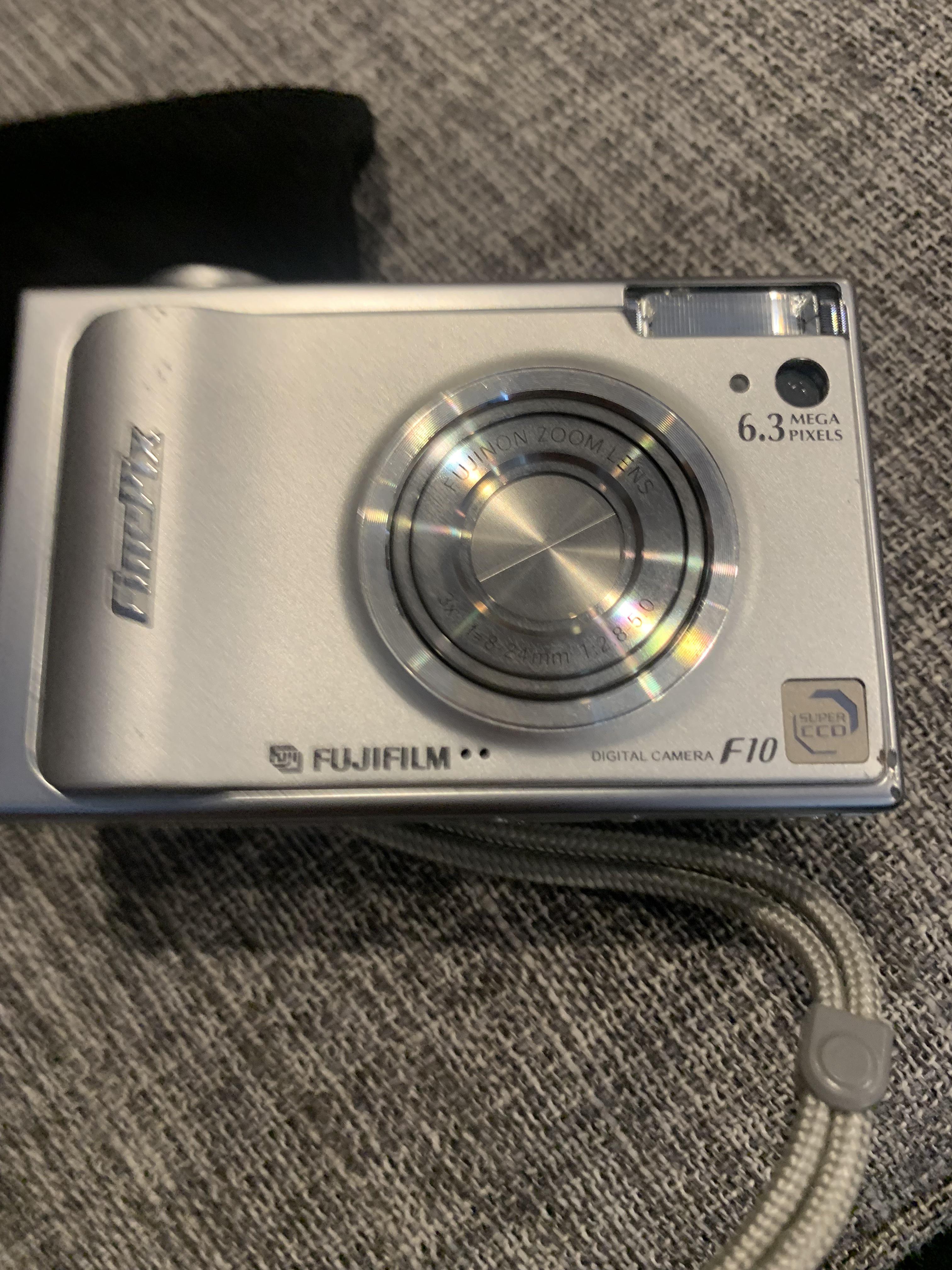 誰か、富士フイルム FinePix F10 で SD カードを XD カードアダプター