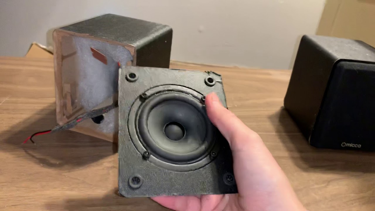A look inside the Micca Covo S speakers - YouTube