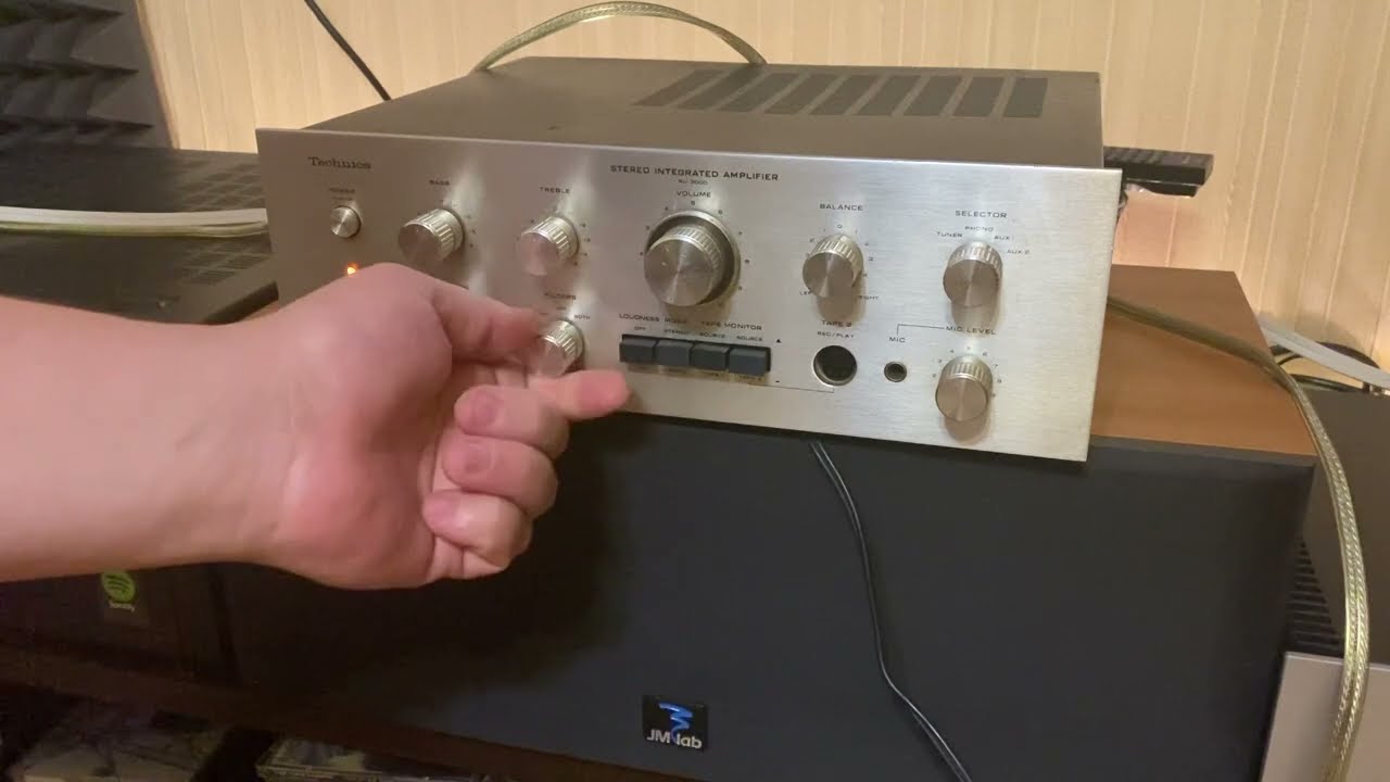 Vintage amp Technics SU-3000, Japan `73 - YouTube