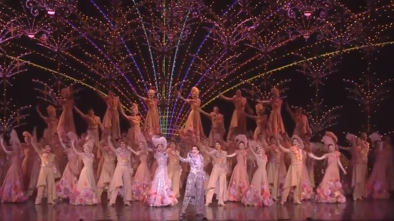 星組公演『ベルリン、わが愛』『Bouquet de TAKARAZUKA』初日舞台映像