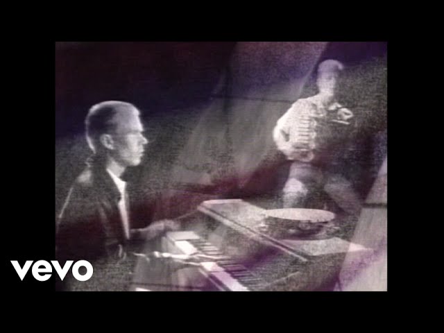 Erasure - The Circus (Official HD Video) - YouTube