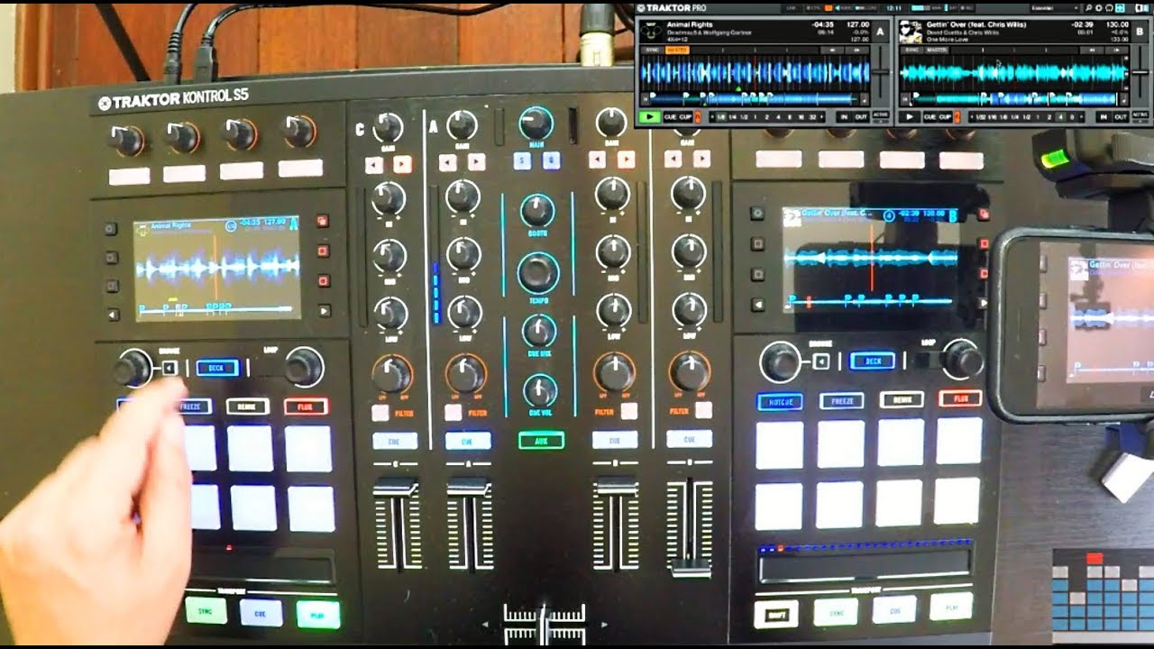 Native Instruments Traktor Kontrol S5 Review - YouTube