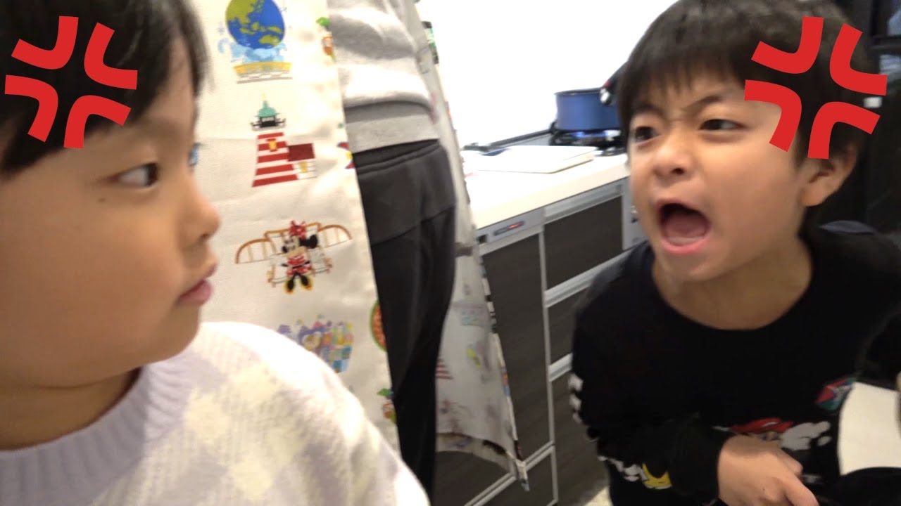 Don't fight just to serve the food! Mari-chan Izu-chan Channel