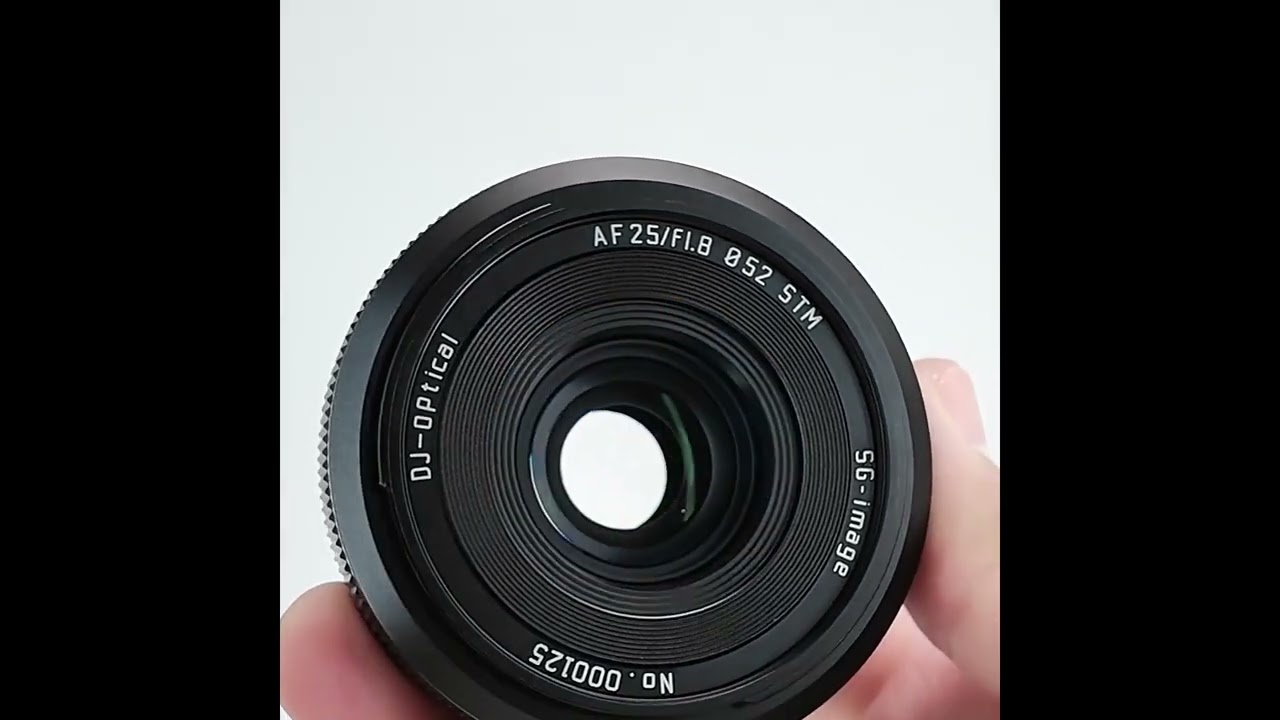 SG-image AF 25mm F1.8 - YouTube