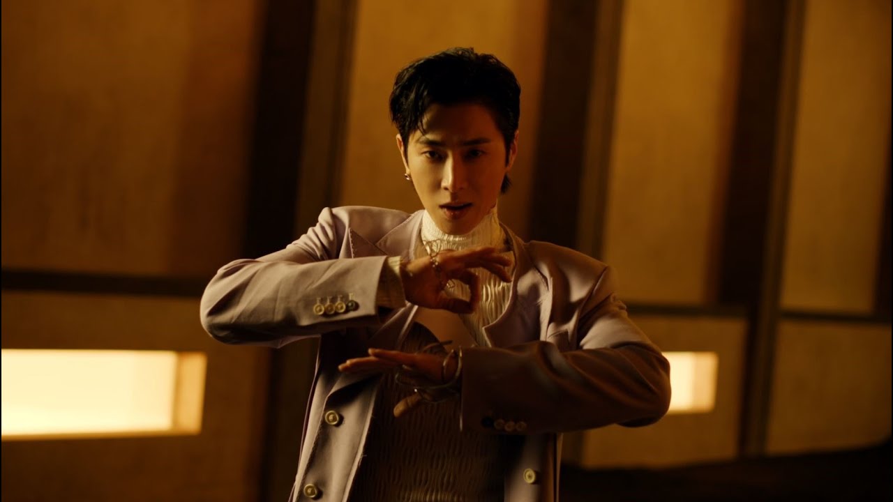 YUNHO from 東方神起 / 「君は先へ行く」Music Video（Full Version