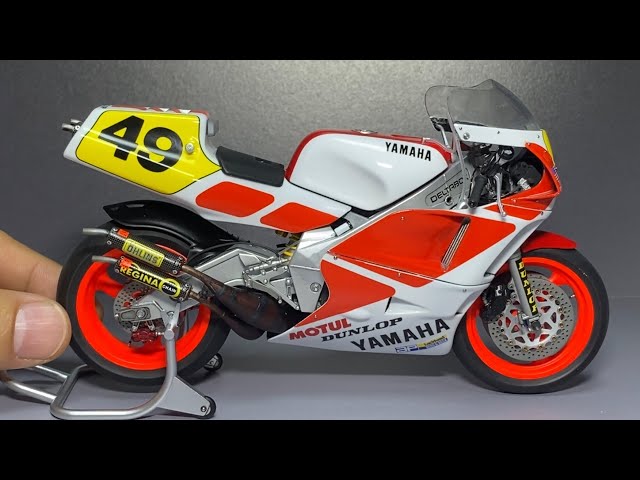 Build YAMAHA YZR500 (0WA8) 