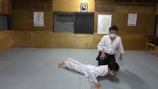 合気道 稽古動画 西尾昭二 師範 逆半身 片手取り 一教 裏技 入身転換