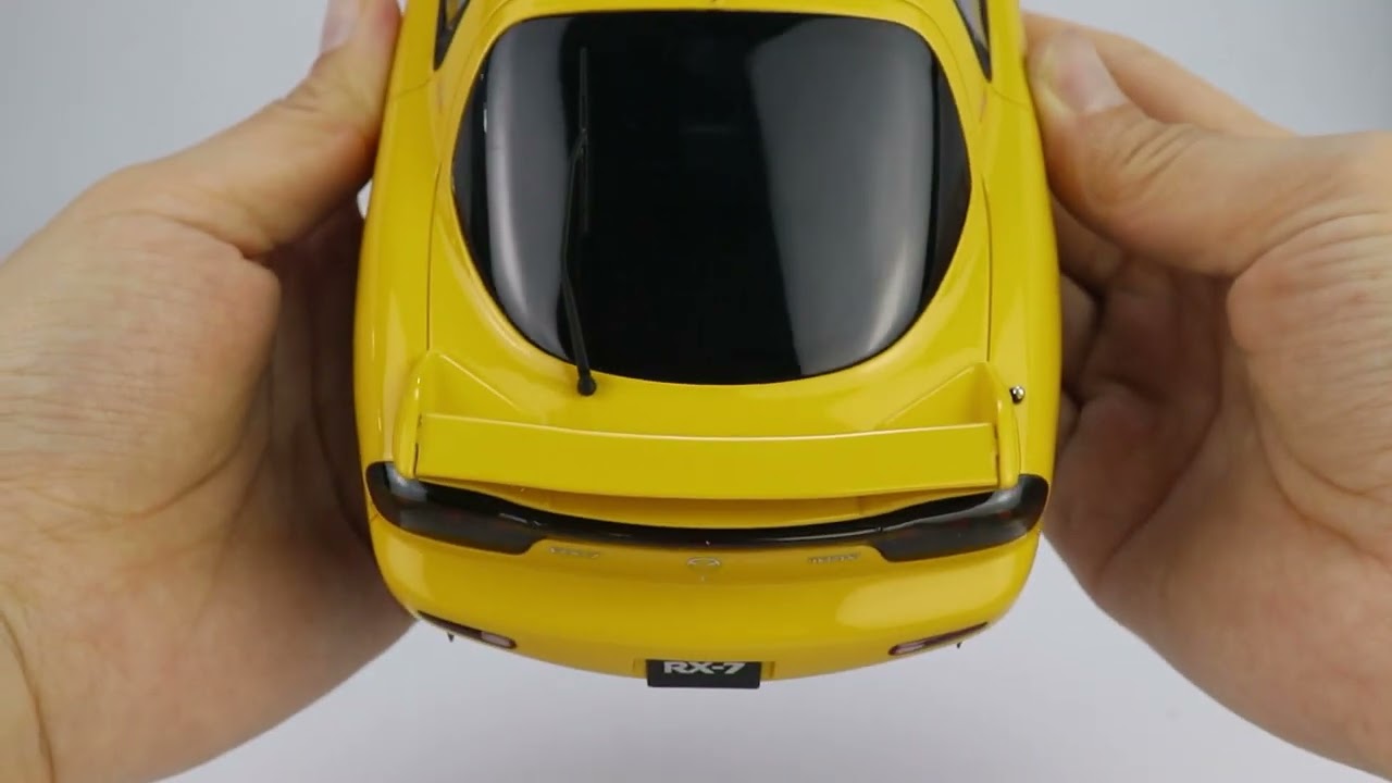 OttO Mobile 1:18 Mazda RX7 FD Type R Bathurst R Sunburst Yellow