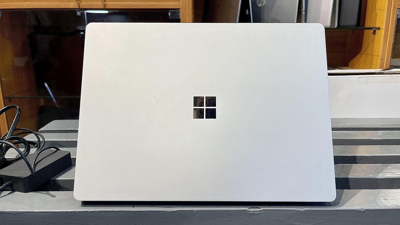 Microsoft Surface Laptop (1st Gen) Review, Hands On and