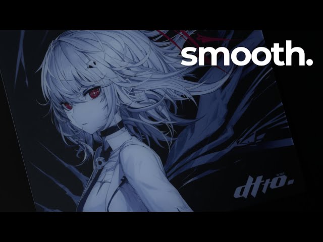 The surface is so smooth! A glass mouse pad made in collaboration