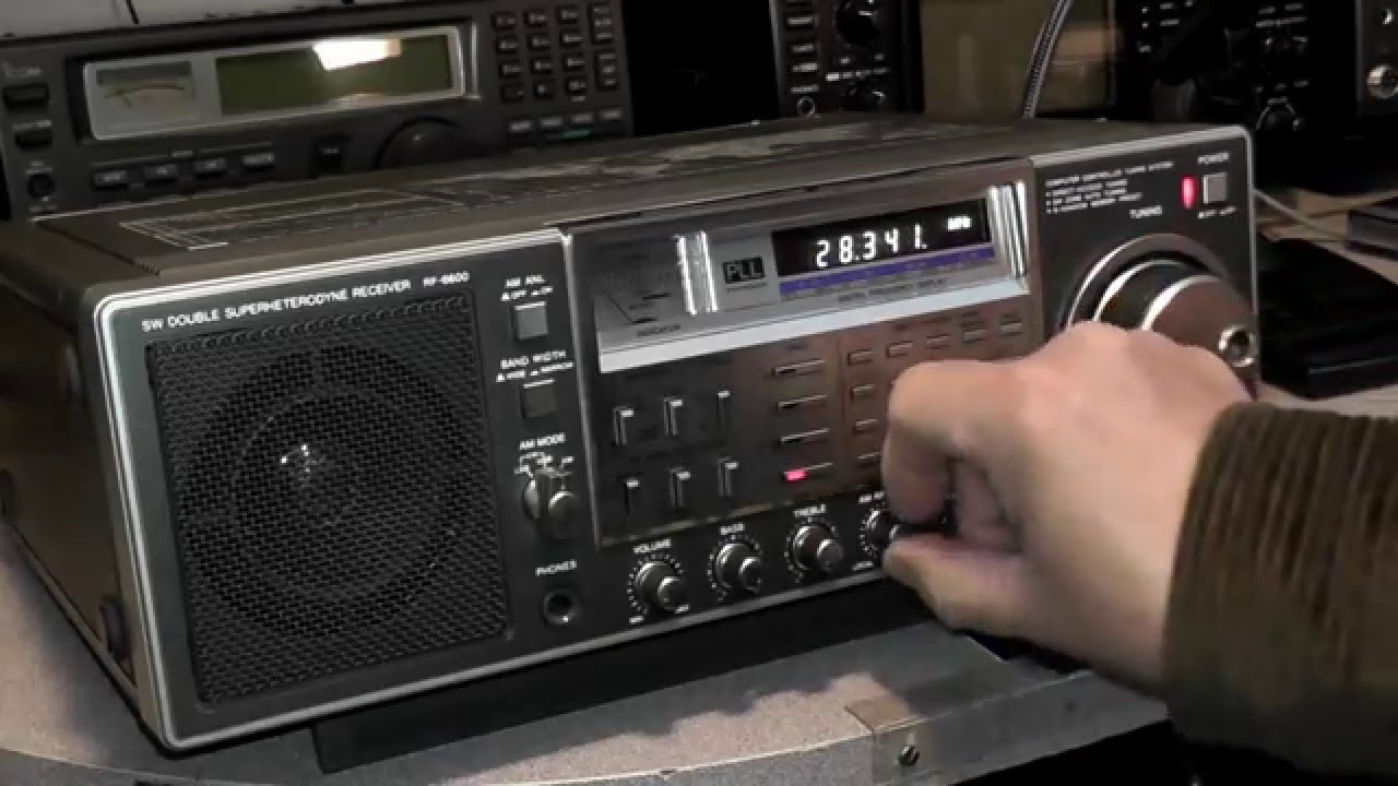 Panasonic RF-B600 - YouTube