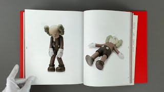 KAWS Tokyo First - KAWS | shashasha 写々者 - 写真集とアートブック