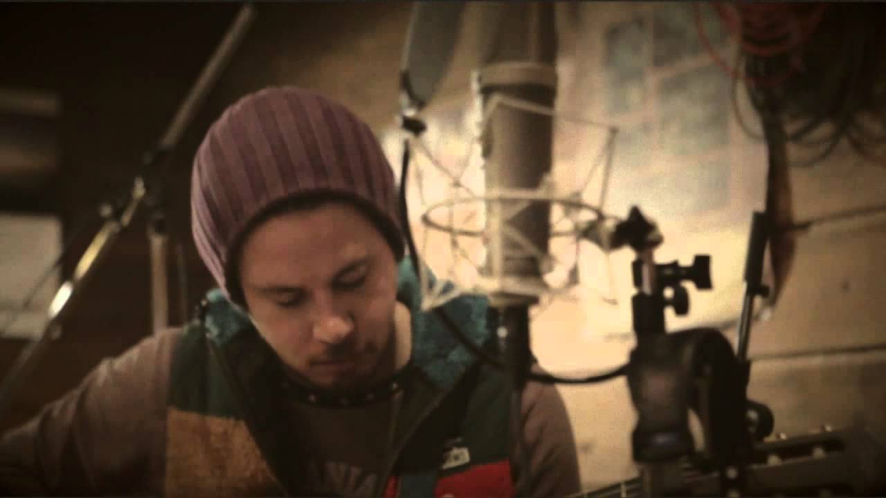 am08:59 / Rickie-G - YouTube