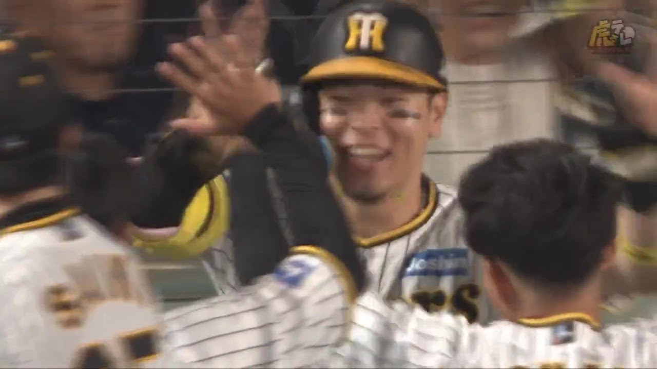 圧巻の2戦連発】6回裏、#佐藤輝明 選手のセンターバックスクリーンに