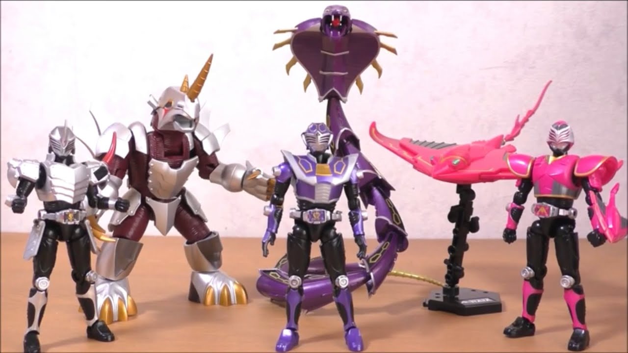 王蛇、ライア、ガイのミラーモンスターが装動で登場！そして3体合体の