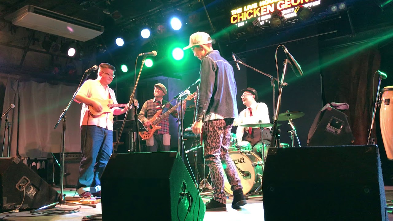 ルミナリエ神戸/ブルームーンカルテット - YouTube