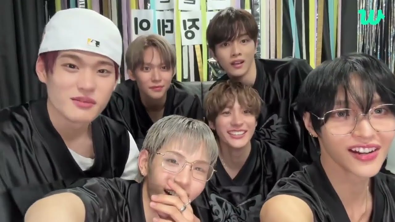 240505 riize weverse live: riizing day 🧡 (eng sub) - YouTube