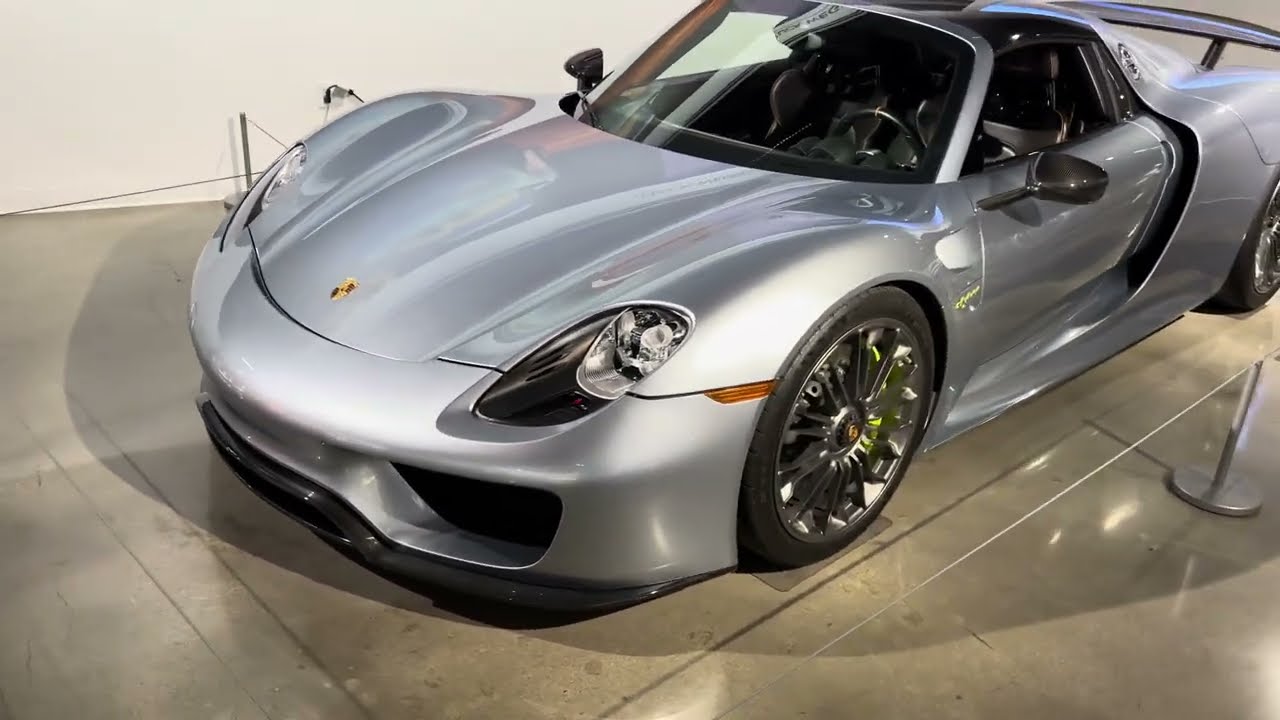 Rare Porsche 918 Spyder With Chromaflair Paint From the Movie