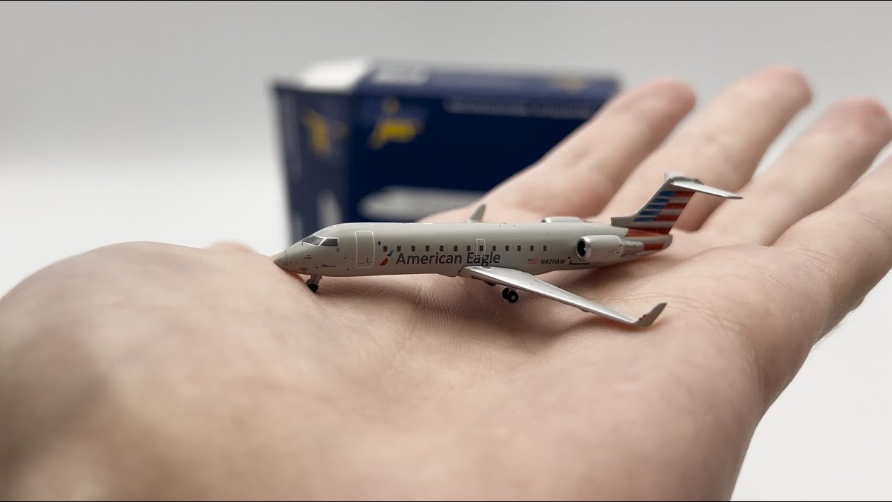 Gemini Jets American Airlines/Eagle Bombardier CRJ-200 1:400 Scale