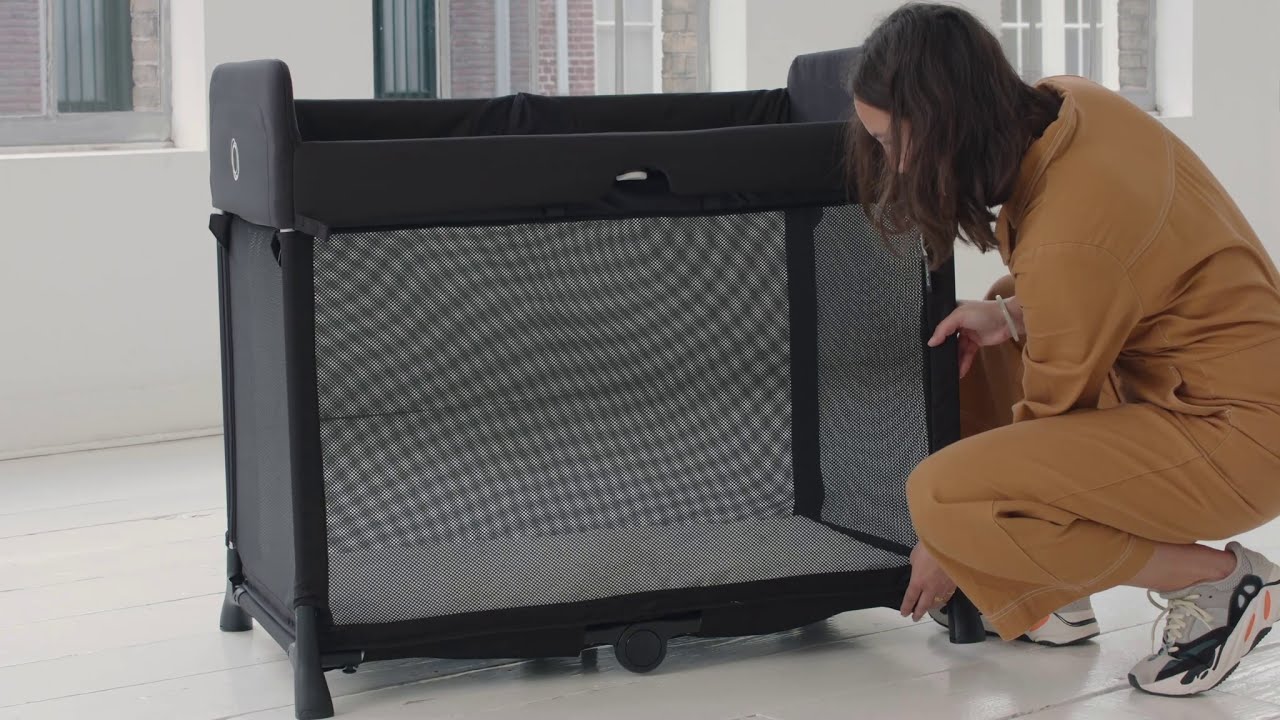 How to use the Bugaboo Stardust travel cot - YouTube