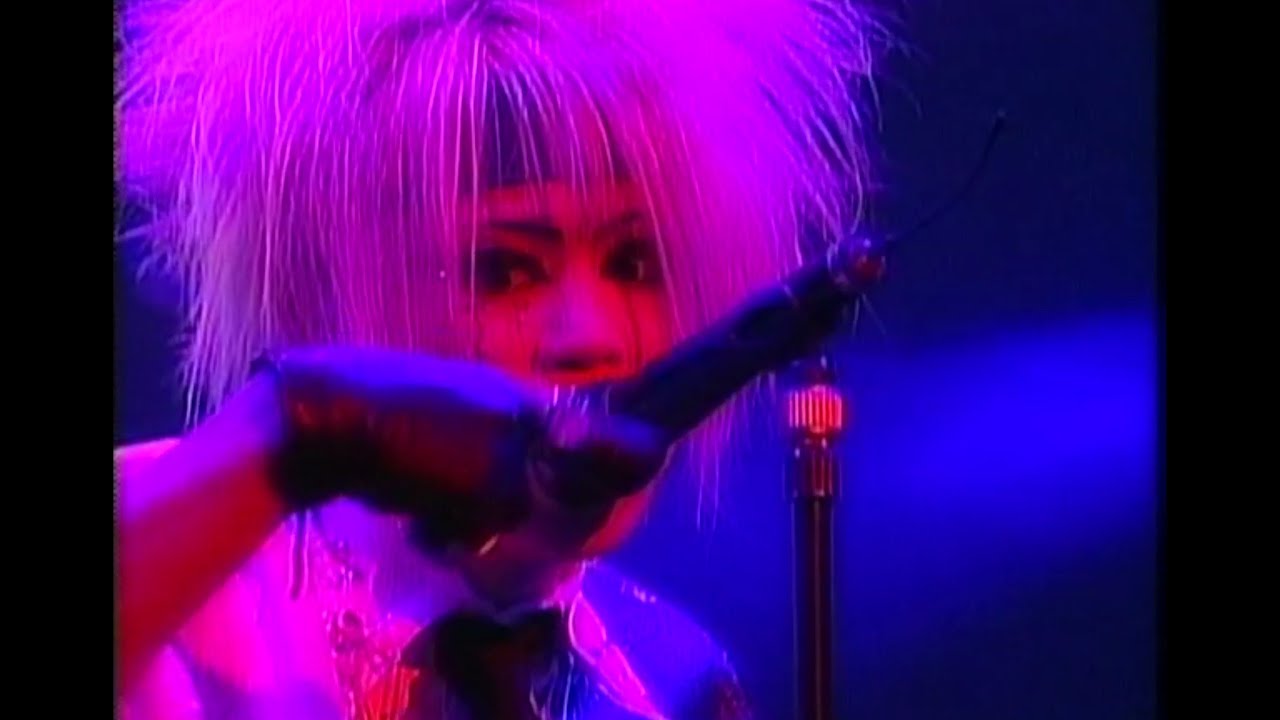 Dir en grey 『脈』1999年12月18日大阪城ホール - YouTube