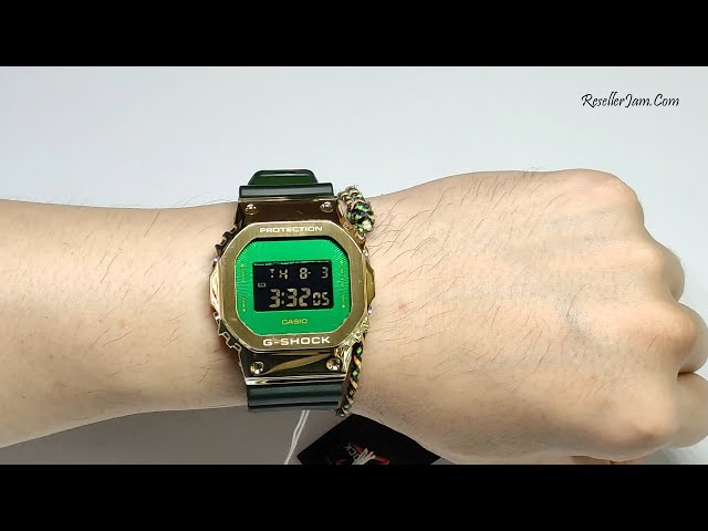 Casio G-Shock GM-5600CL-3 - YouTube