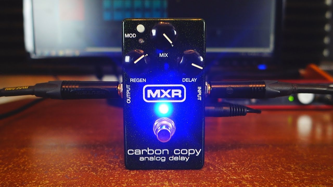 MXR Carbon Copy - 10 gorgeous analog delay sounds - YouTube