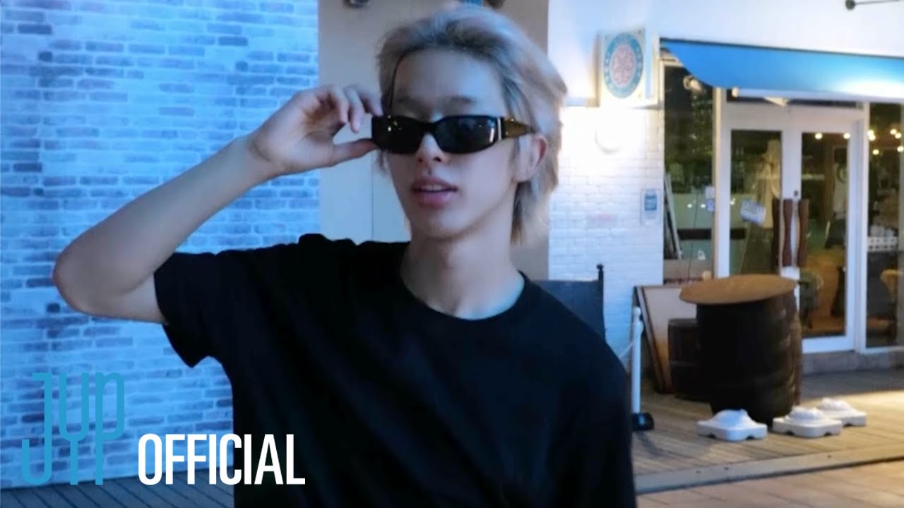 LIVE Blu-ray『NEXZ LIVE TOUR 2025 “One Bite” in 日本武道館』特設サイト