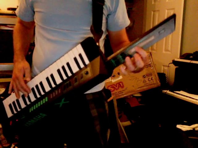 Yamaha KX5 KX 5 KX-5 keytar solo MIDI controller remote shoulder