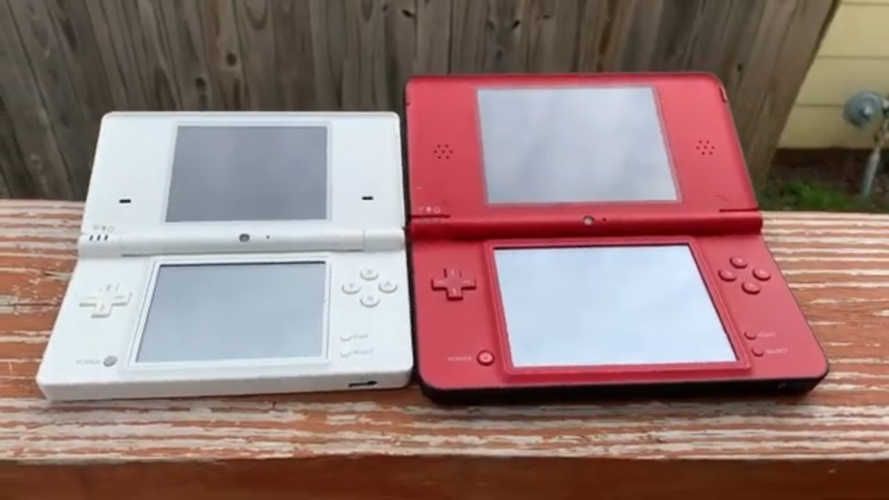 DSi vs DSi XL: What's the Difference? - YouTube