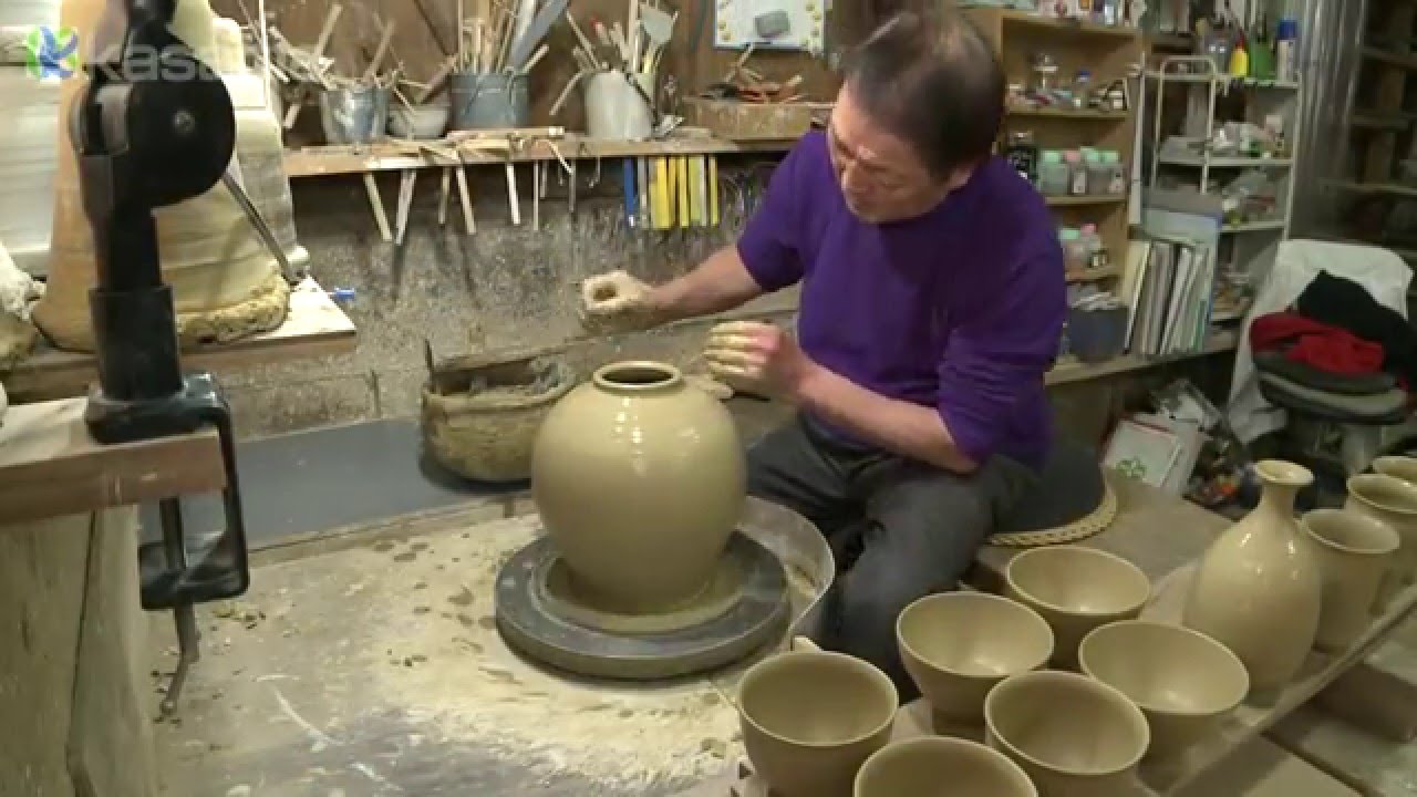 国指定伝統的工芸品「笠間焼」英語版 Kasama-yaki (Pottery) - YouTube