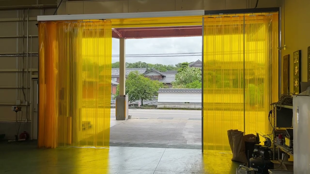 横開き自動ビニールカーテン ｜ 産業資材 ｜ 製品情報 ｜ キョーラク