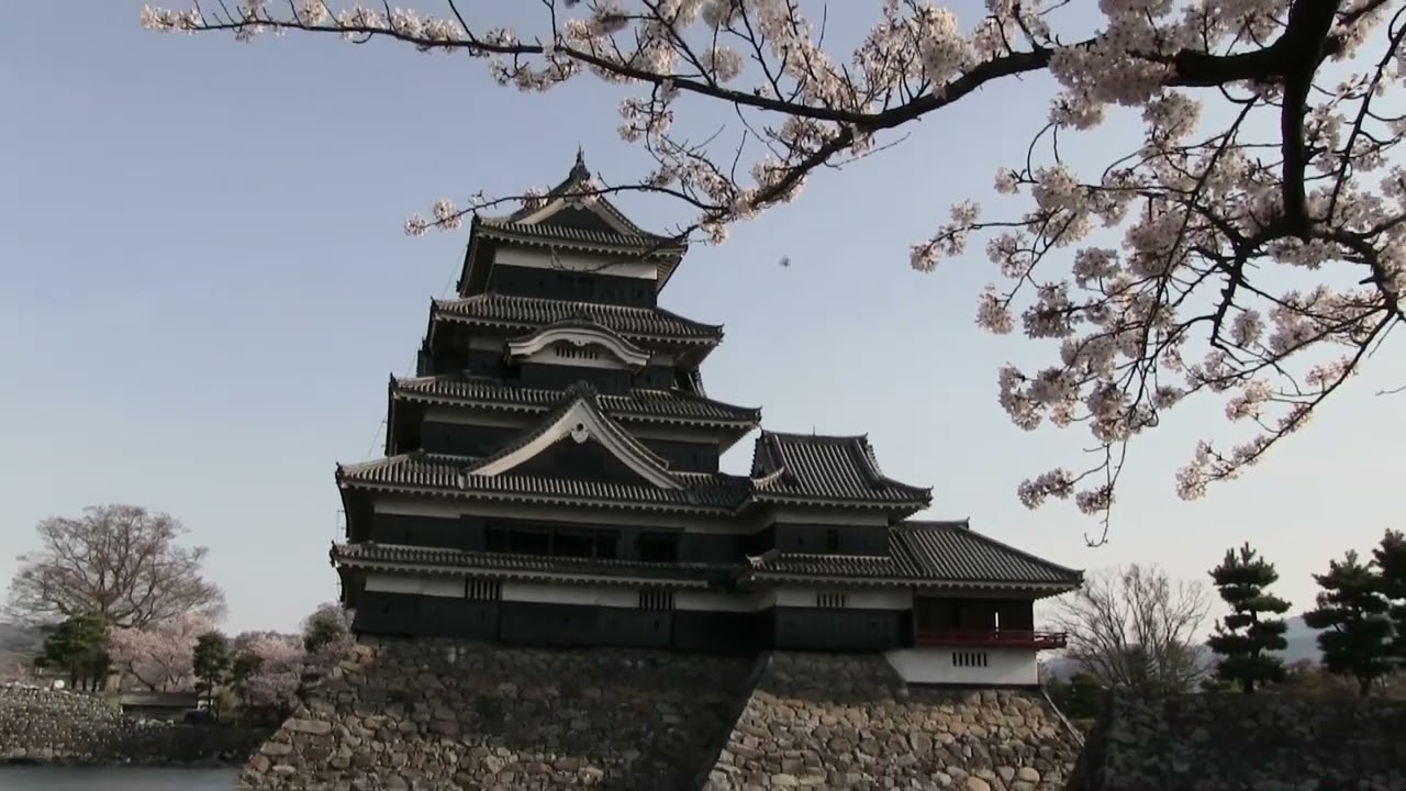 ♪しあわせ芝居 (歌:桜田淳子)作詞：作曲 中島みゆき （背景映像は国宝