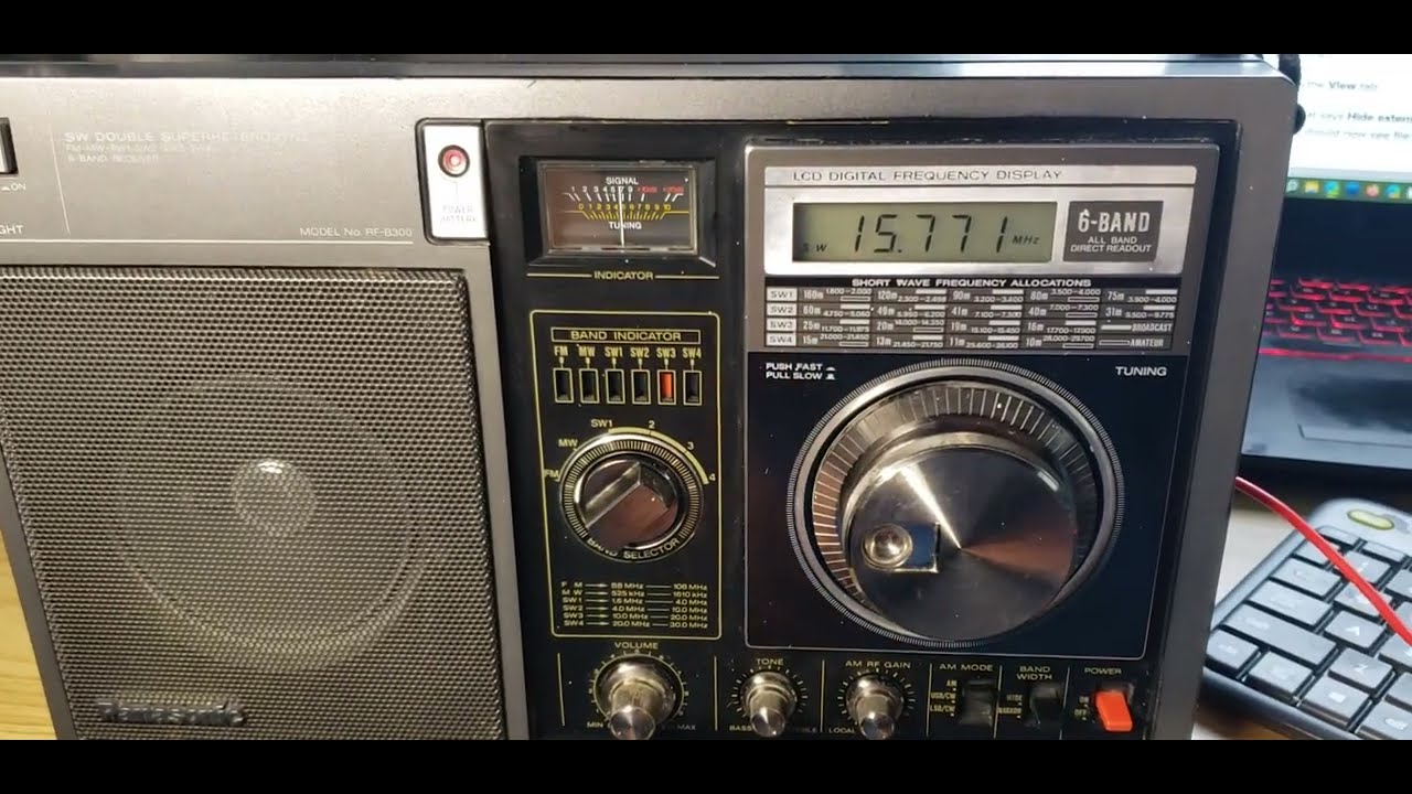 Received the old Panasonic RF-B300 AM FM SW SSB receiver from Ebay