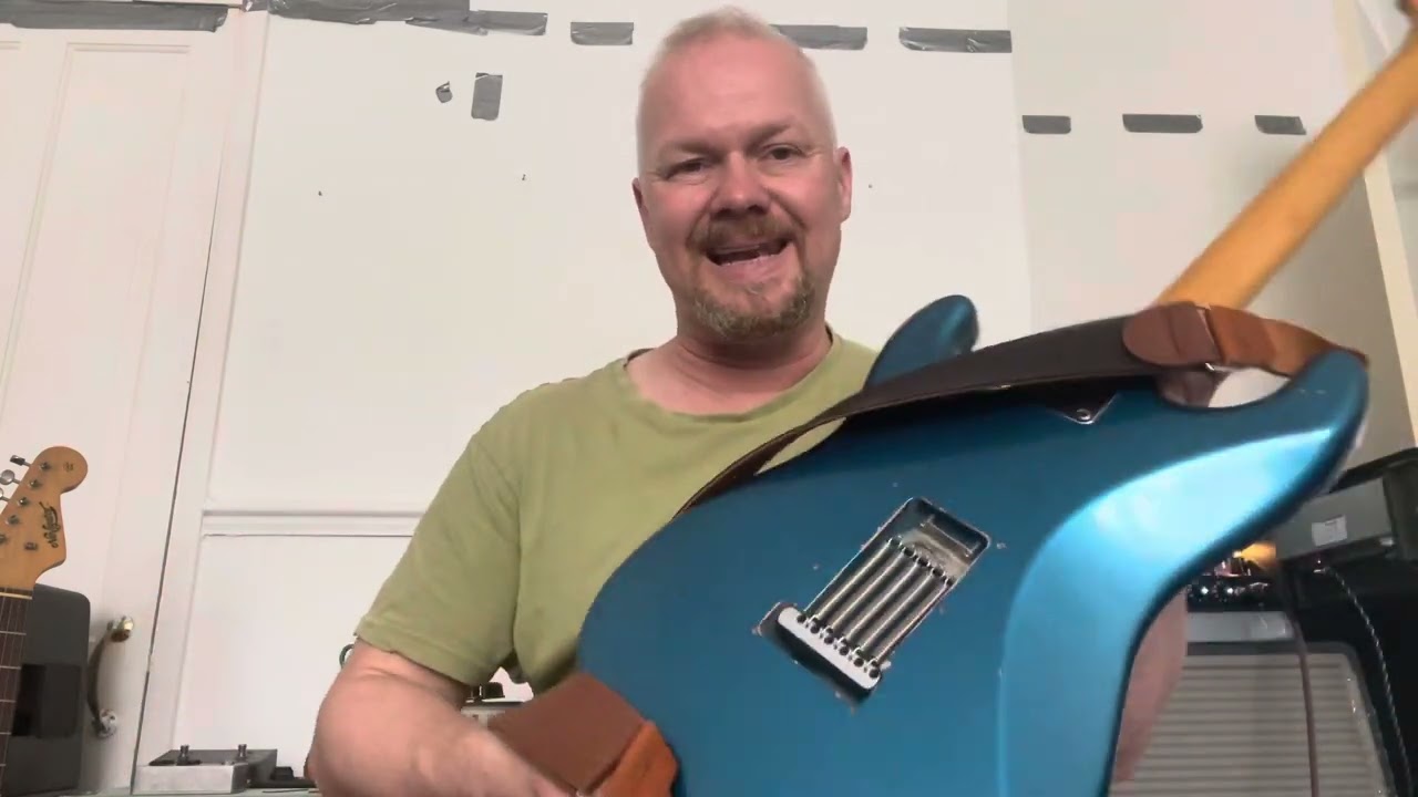 Navigator Strats - My favourite guitars - YouTube