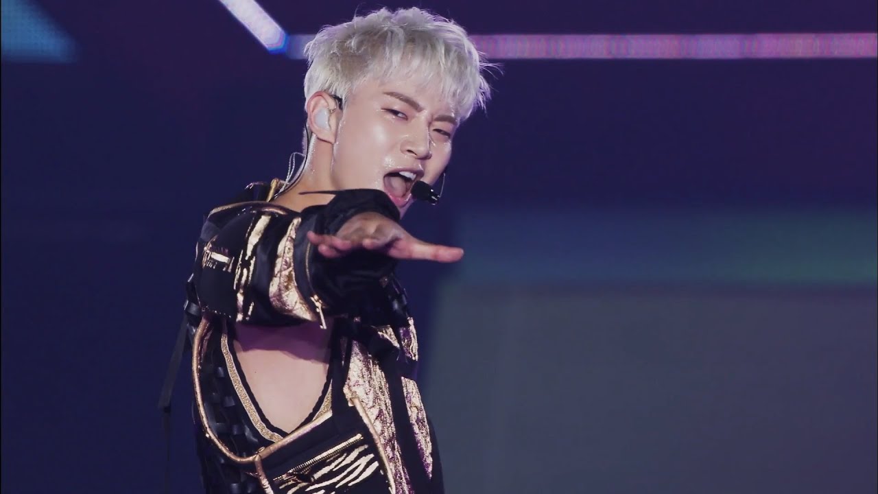 Junho (from 2PM) DSMN 「 Solo Concert 2016 'HYPER' 」 - YouTube