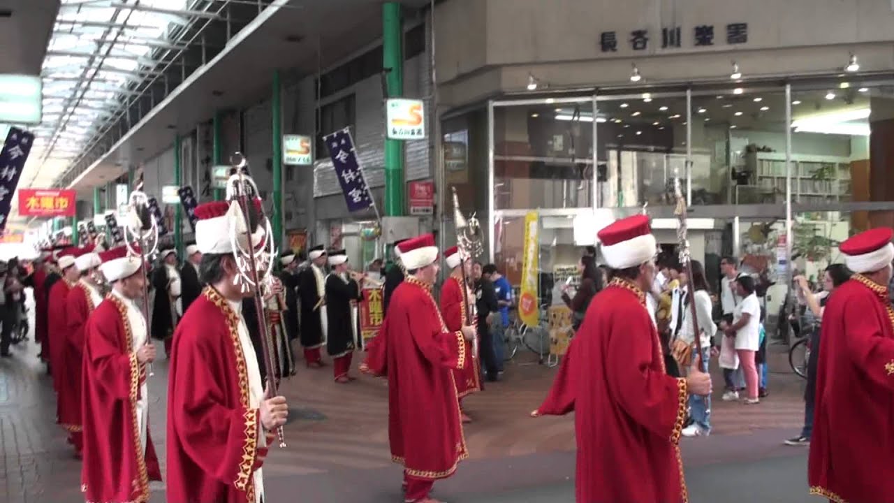 Mehter Okayamada (Japonya) 岡山表町商店街メフテルバンドパレード