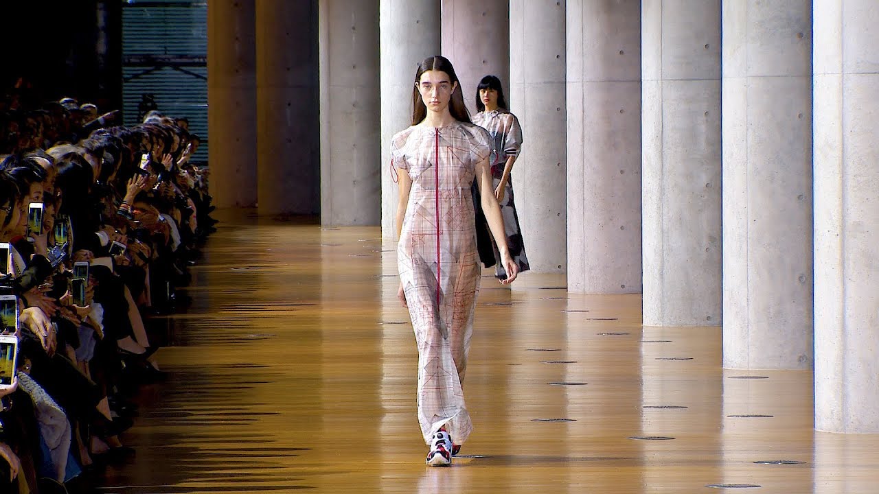 コレクション SS 2019 - TAE ASHIDA（タエアシダ）公式サイト | ONLINE