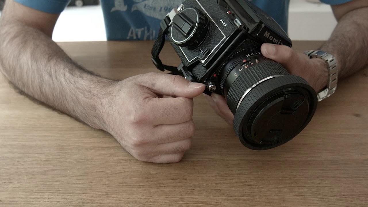 The Mamiya M645 & Mamiya 80mm f1.9 - YouTube