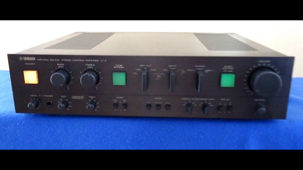 YAMAHA C-4 Natural Sound Control Preamplifier ______ sn-09173