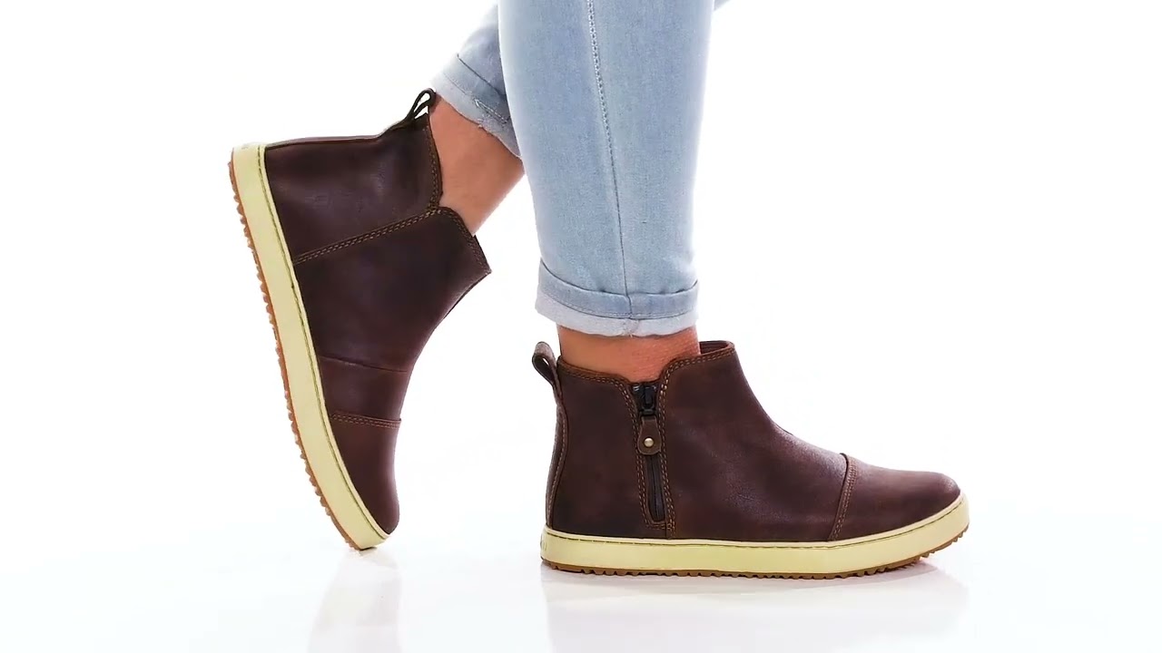 L.L.Bean Mountainside Ankle Zip Boot SKU: 9805428 - YouTube