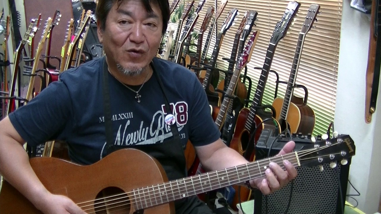 68年製 Gibson B-15 オールマホ ナローネック フルオリジナル！ - YouTube