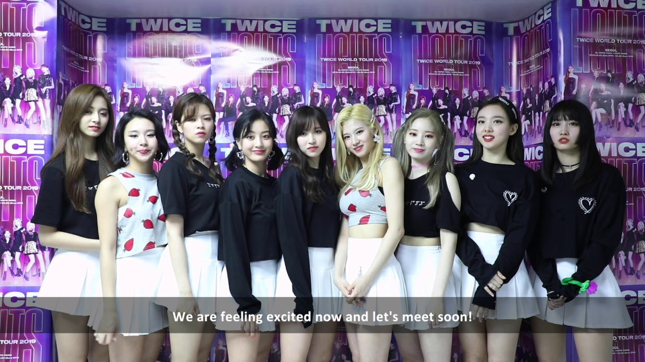 TWICE WORLD TOUR 2019 'TWICELIGHTS' IN SINGAPORE ID - YouTube