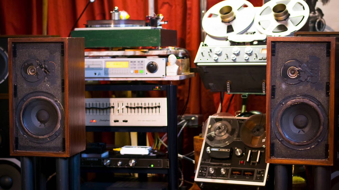 Acoustic Research AR4XA - YouTube