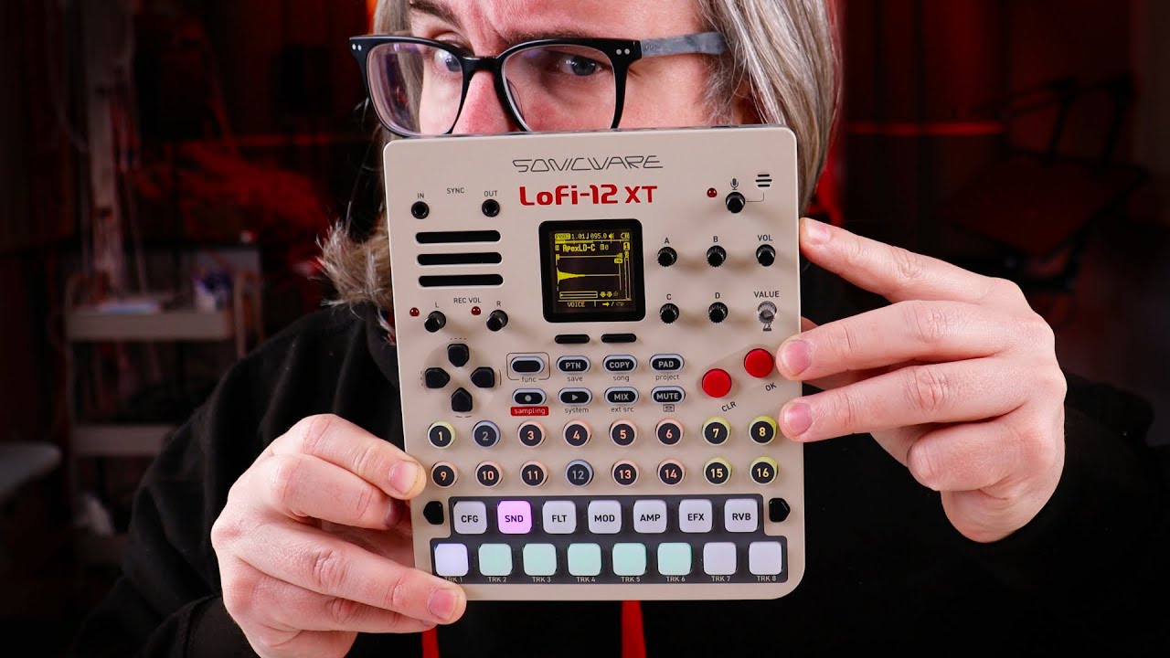 Sonicware LOFI-12 XT review // lofi sampler & groovebox with